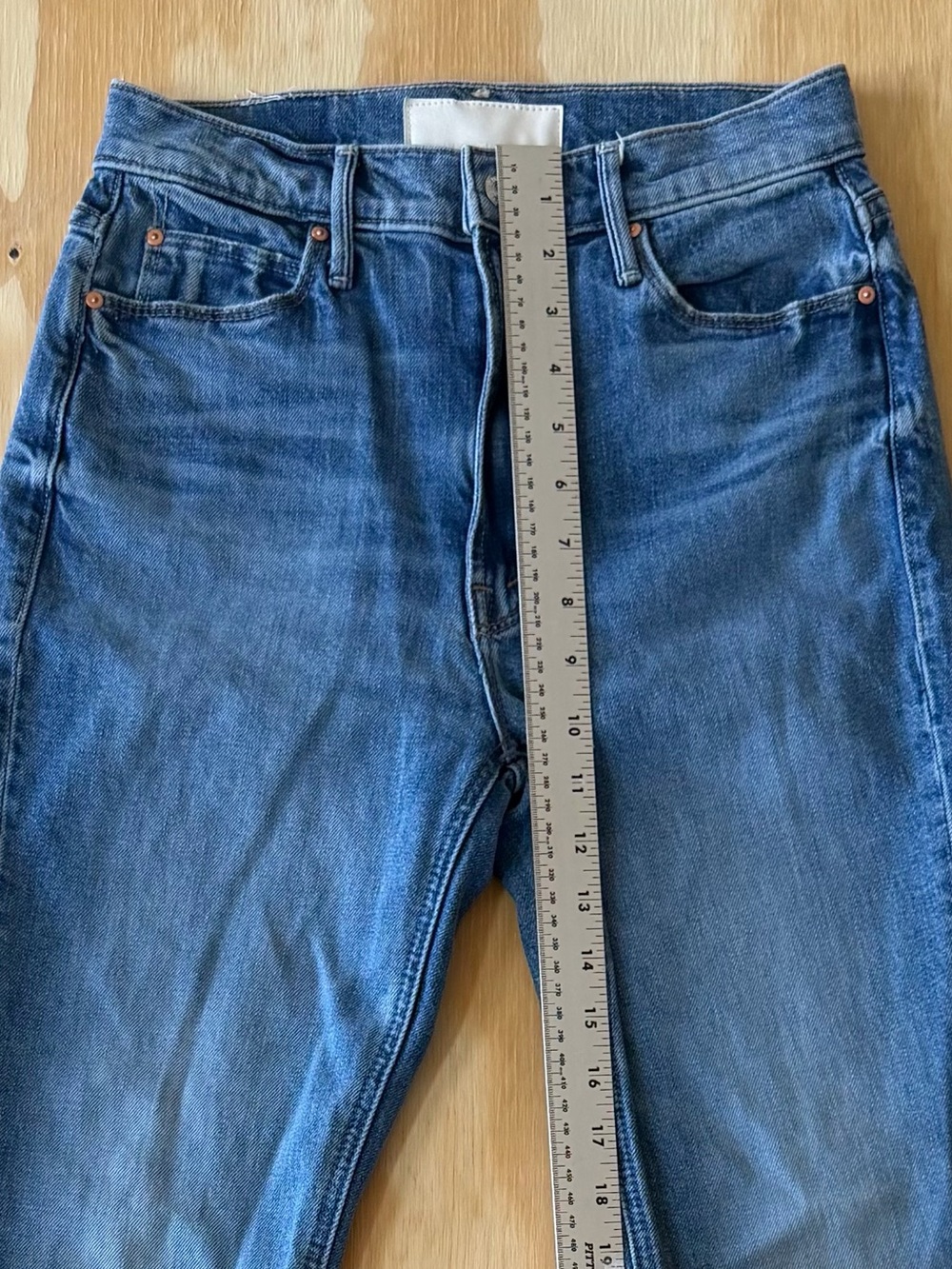 MOTHER The Dazzler Flood Mid rise Denim Jeans - Picture 4 of 13